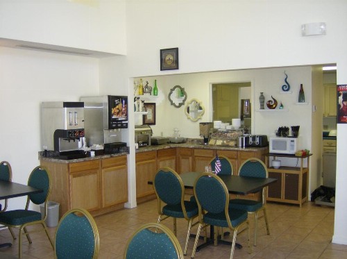 Ozark Valley Inn - image 16