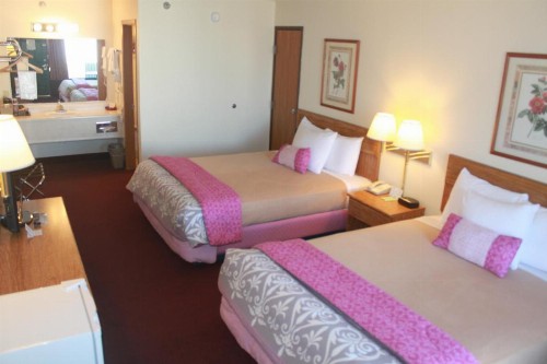 Ozark Valley Inn - image 20