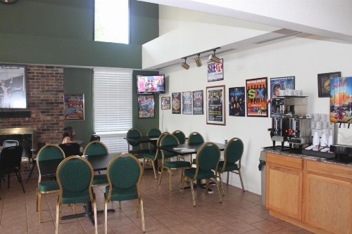 Ozark Valley Inn - image 25