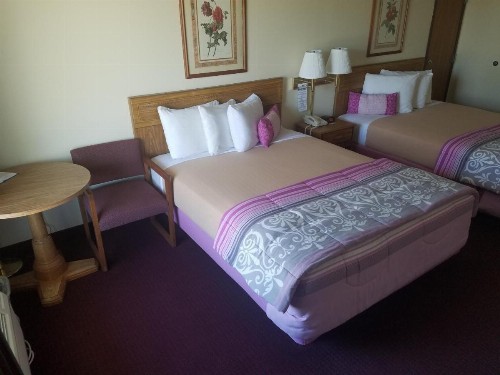 Ozark Valley Inn - image 29