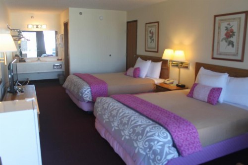 Ozark Valley Inn - image 36