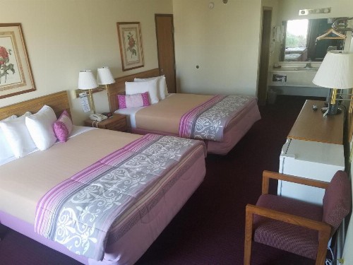Ozark Valley Inn - image 6