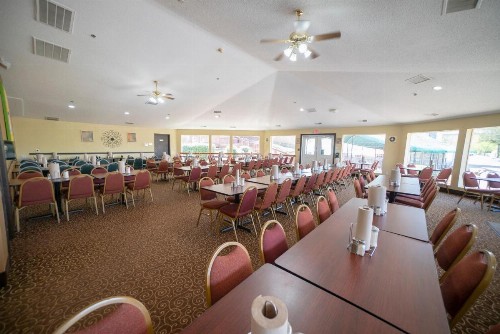 The Stone Castle Hotel & Conference Center - image 27