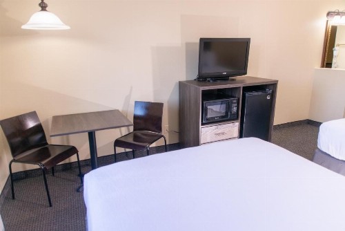 The Stone Castle Hotel & Conference Center - image 31
