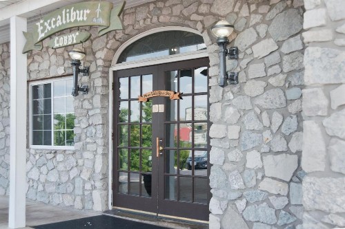 The Stone Castle Hotel & Conference Center - image 35