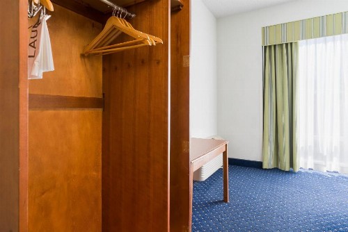 Radisson Hotel Branson - image 30