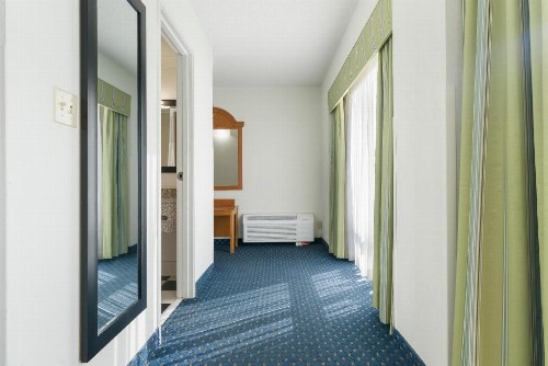 Radisson Hotel Branson - image 41