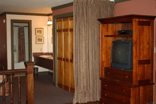 Outback Roadhouse Motel & Suites Branson - image 9