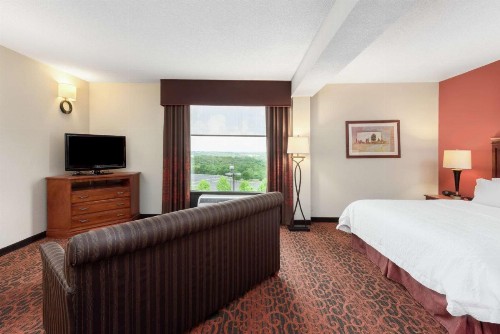 Hampton Inn Branson on the Strip - image 17