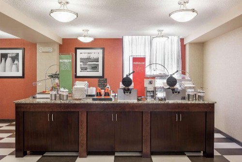 Hampton Inn Branson on the Strip - image 9