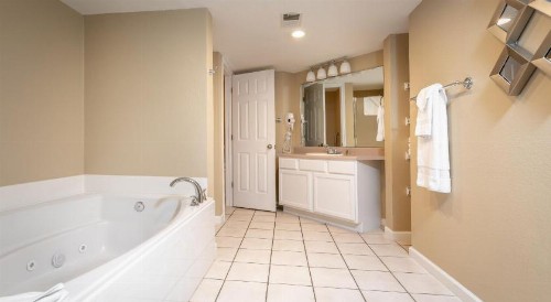 Carriage Place by Capital Vacations - image 38