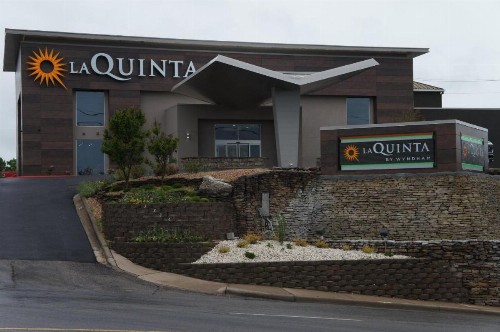 La Quinta by Wyndham Branson - image 10