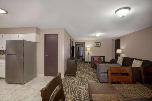 La Quinta by Wyndham Branson - image 50