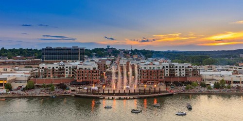 Hilton Branson Convention Center Hotel - image 24