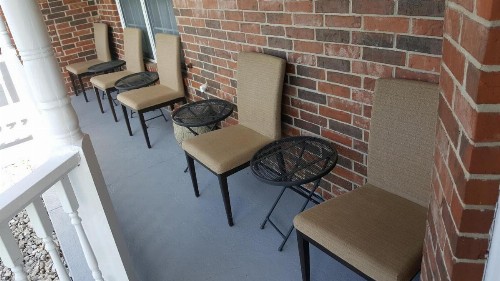 Carriage House Inn - image 14