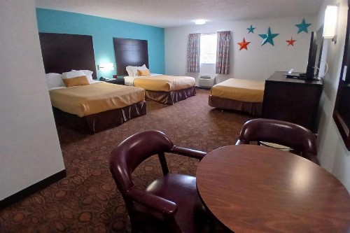 Southern Oaks Inn Near IMAX - image 16
