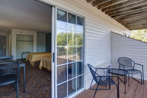 Southern Oaks Inn Near IMAX - image 18
