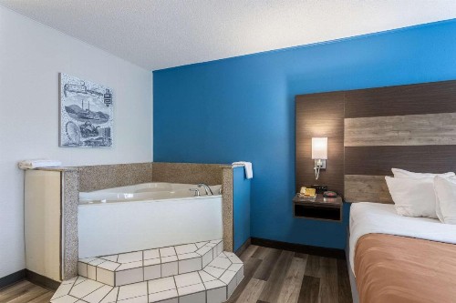 Quality Inn Branson On the Strip - image 32
