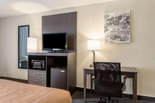 Quality Inn Branson On the Strip - image 37
