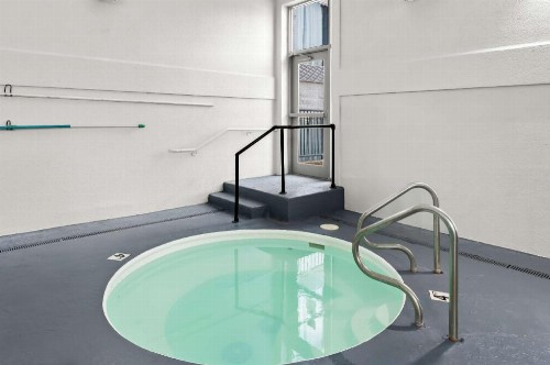 Barrington Hotel & Suites - image 39
