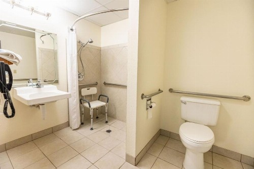 Savannah House Hotel - image 13
