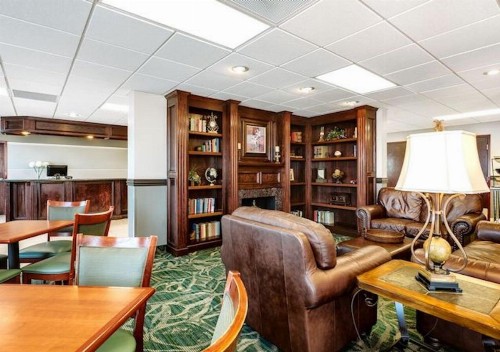 Savannah House Hotel - image 30