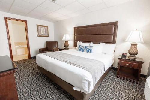 Savannah House Hotel - image 43