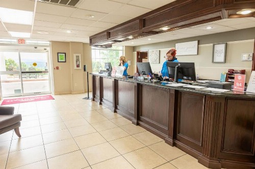 Savannah House Hotel - image 46