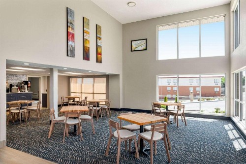 Camden Hotel and Conference Center - image 21