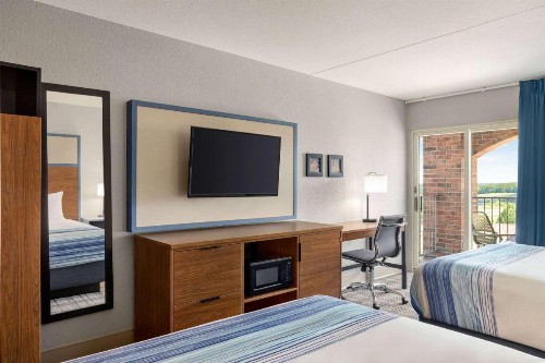Camden Hotel and Conference Center - image 42