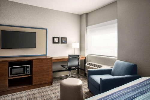 Camden Hotel and Conference Center - image 6