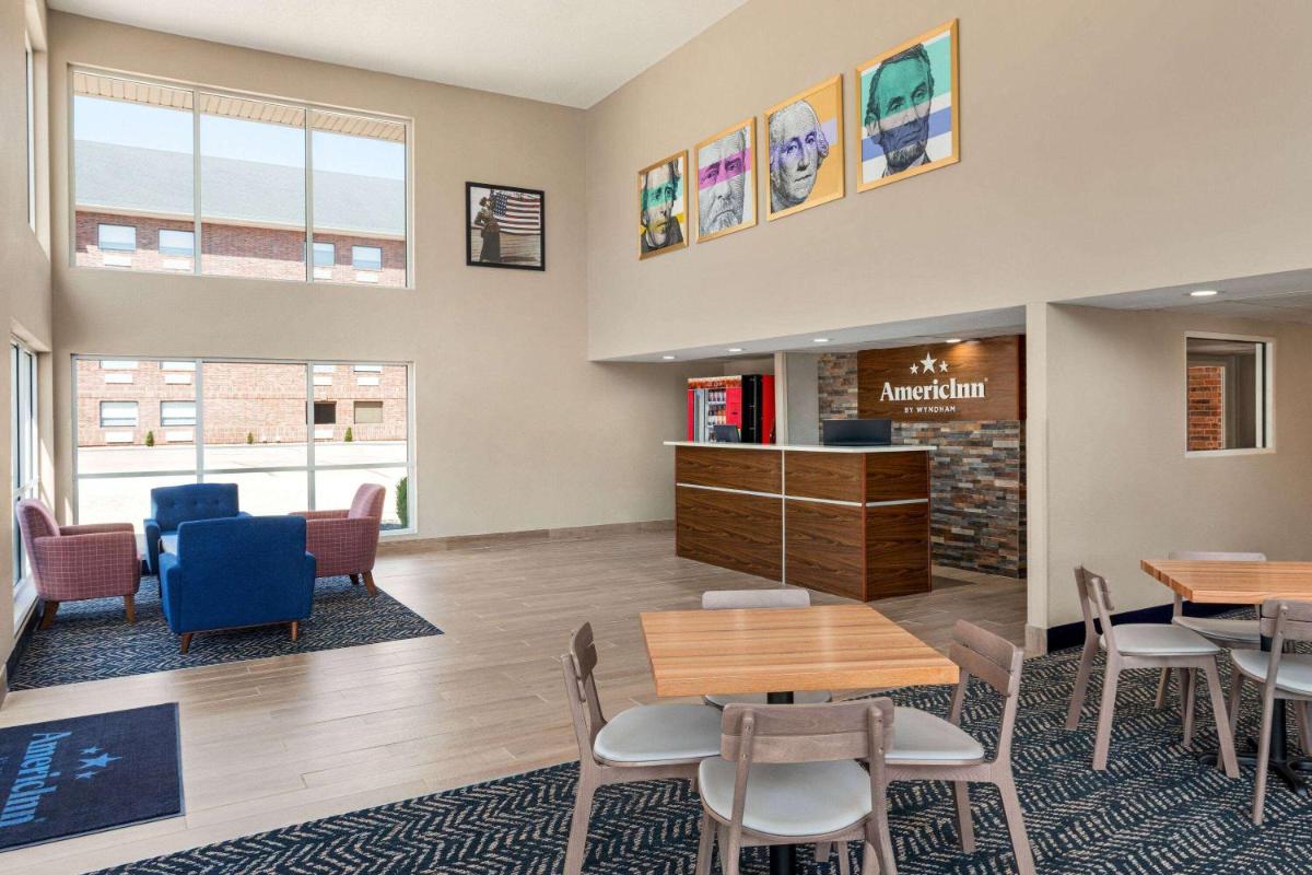 Camden Hotel and Conference Center - image 7