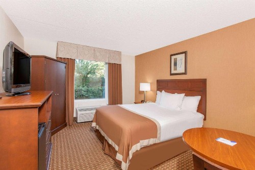 Baymont by Wyndham Branson - On the Strip - image 40