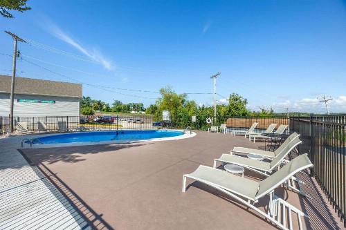 Baymont by Wyndham Branson - image 25