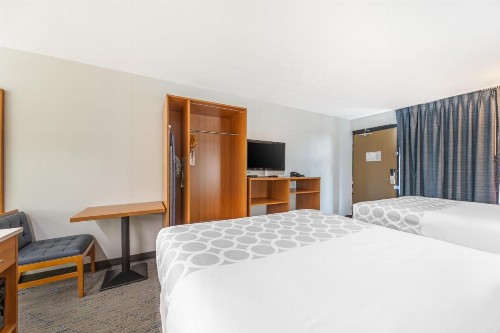 Baymont by Wyndham Branson - image 41