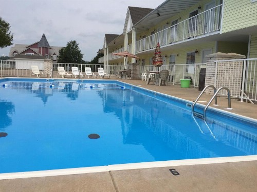 Spinning Wheel Inn - image 14