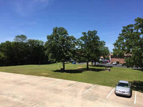 Spinning Wheel Inn - image 29