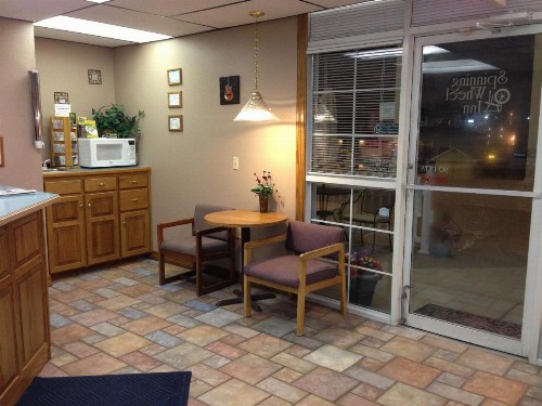 Spinning Wheel Inn - image 33