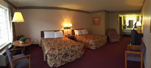 Twelve Oaks Inn - image 23