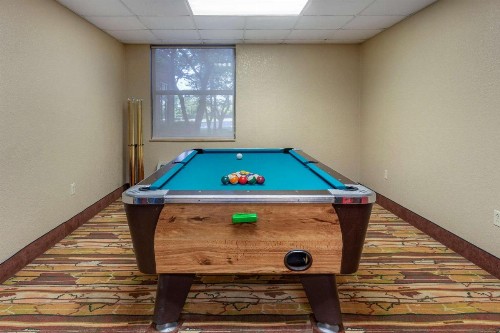 Comfort Inn & Suites Branson Meadows - image 49