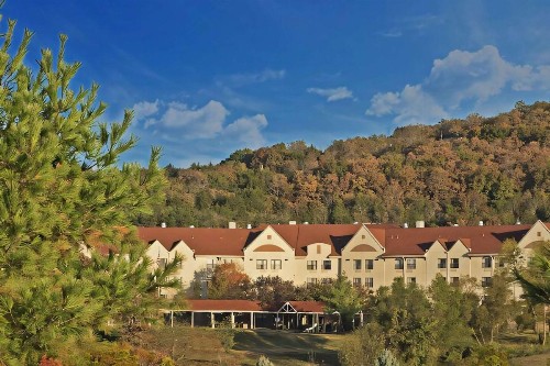 Welk Resorts Branson Hotel - image 3