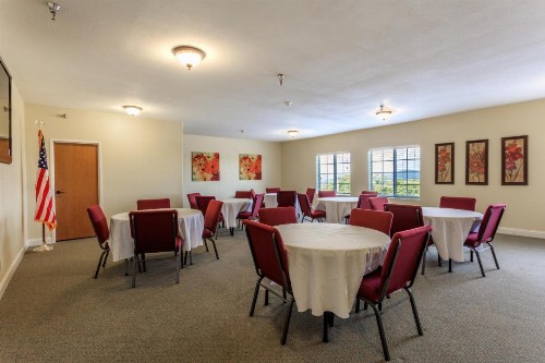 Branson Towers Hotel - image 18