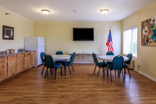 Branson Towers Hotel - image 19
