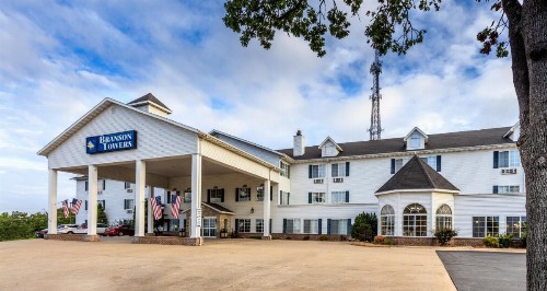 Branson Towers Hotel - image 2