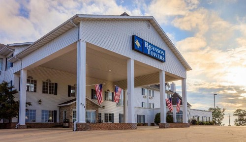 Branson Towers Hotel - image 3