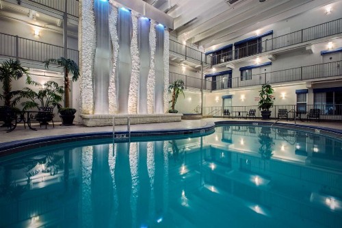 Quality Inn Branson - Hwy 76 Central - image 1