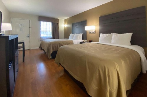 Quality Inn Branson - Hwy 76 Central - image 13