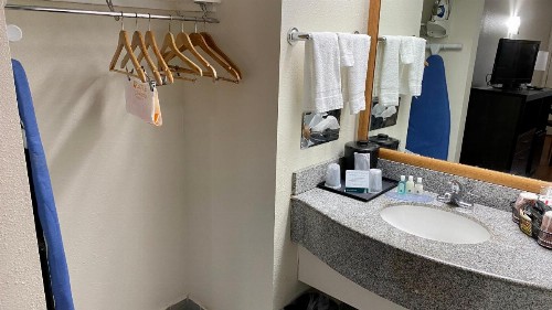 Quality Inn Branson - Hwy 76 Central - image 18