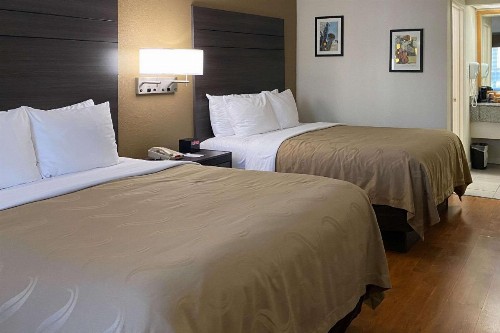 Quality Inn Branson - Hwy 76 Central - image 25