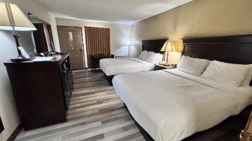 Quality Inn West - image 38